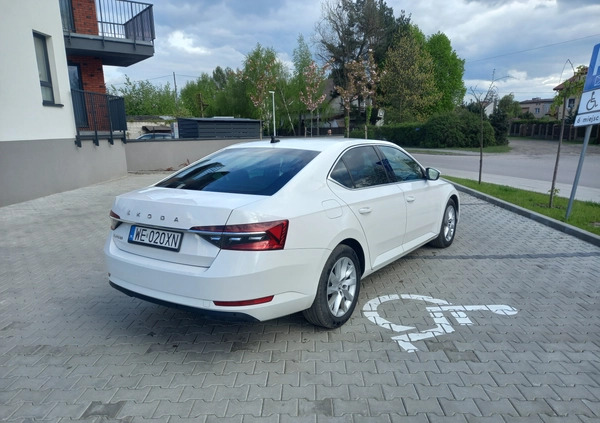 Skoda Superb cena 85900 przebieg: 178000, rok produkcji 2020 z Warszawa małe 781